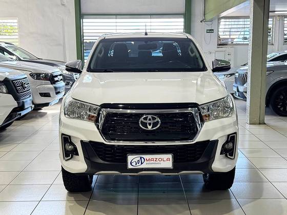 TOYOTA HILUX 2.8 SRV 4X4 CD 16V DIESEL 4P AUTOMÁTICO TOYOTA HILUX 2.8 SRV 4X4 CD 16V DIESEL 4P AUTOMÁTICO
